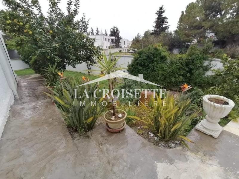Maisonnette meublée S+3 avec piscine à Gammarth